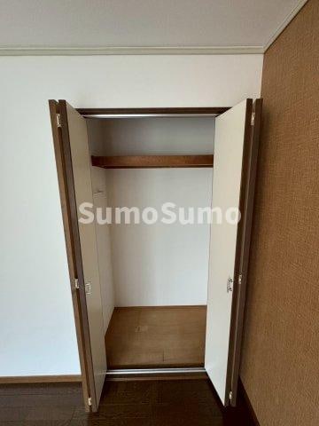 物件内観写真10　(収納スペース豊富です)
