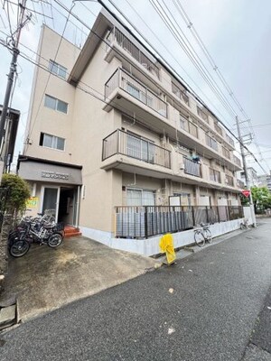 三山マンション外観写真