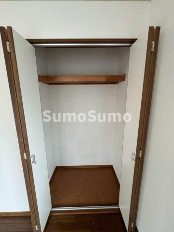 収納(便利な収納スペースです)