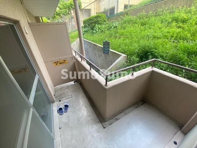 物件内観写真8　(陽当たり良好なバルコニーです)