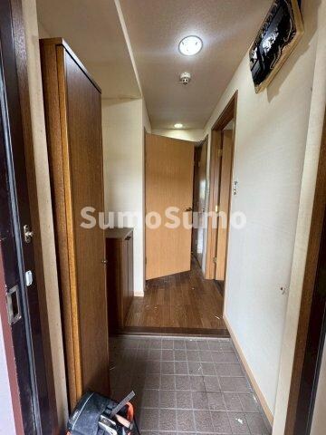 物件内観写真5　(ゆったり過ごせる居間です)