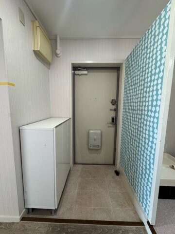 物件内観写真7　(きれいな玄関です)