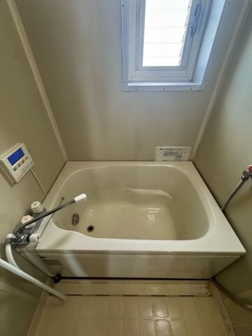物件内観写真18　(きれいなお風呂です)