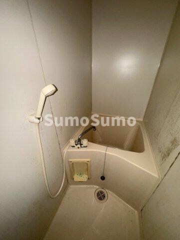 物件内観写真13　(日々の疲れを癒すお風呂付です)