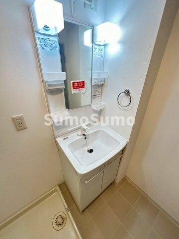 物件内観写真11　(コンパクトで使いやすい洗面所)