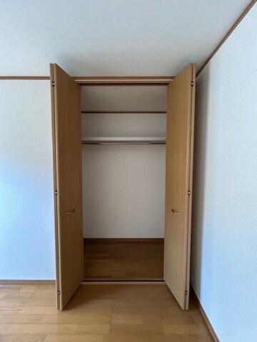 物件内観写真11　(収納豊富です)