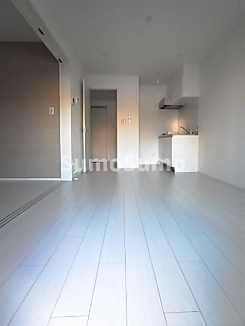 物件内観写真5　(ゆったり過ごせるリビングです)