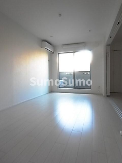 物件内観写真16　(使いやすいリビングです)