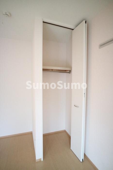 物件内観写真18　(収納豊富です)