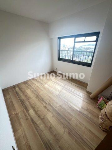 物件内観写真18　(使い勝手のいい洋室です)