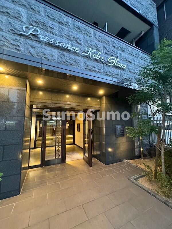 物件外観写真2　(建物の内部です)