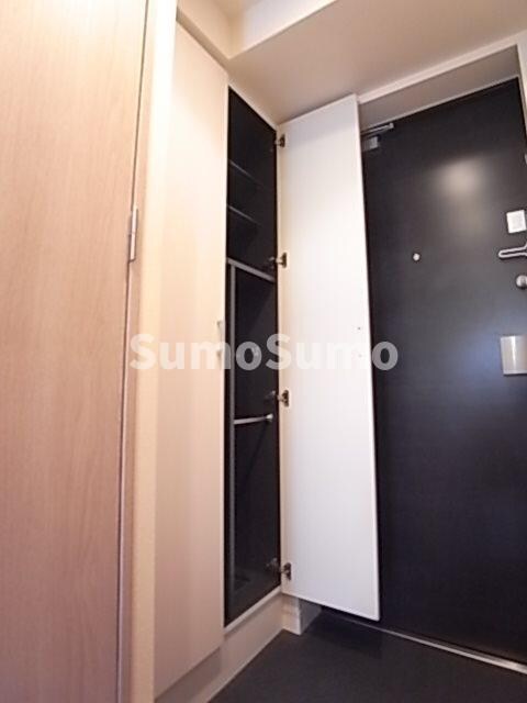 物件内観写真20　(便利な収納スペースです)