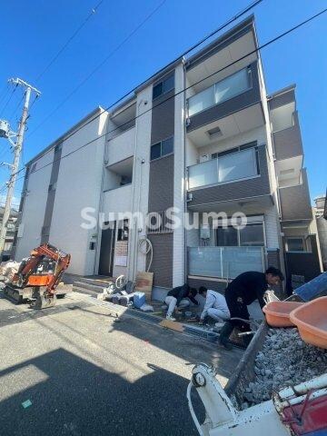 物件外観写真1　(おしゃれな外観です)