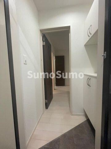 物件内観写真2　(落ち着いた玄関です)