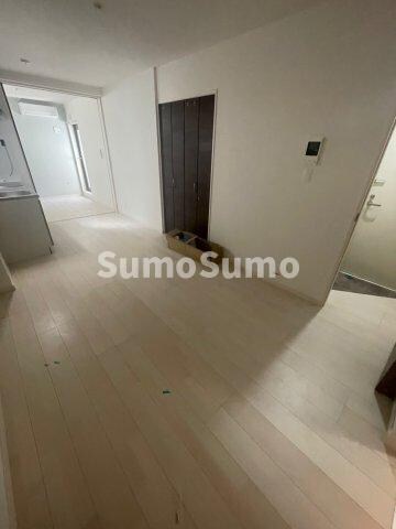 物件内観写真3　(使いやすいリビングです)