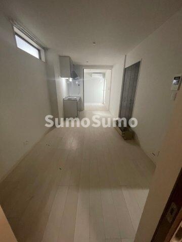 物件内観写真5　(使い勝手のいい寝室です)