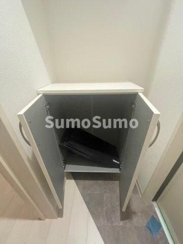 物件内観写真26　(たっぷりとした収納スペースです)