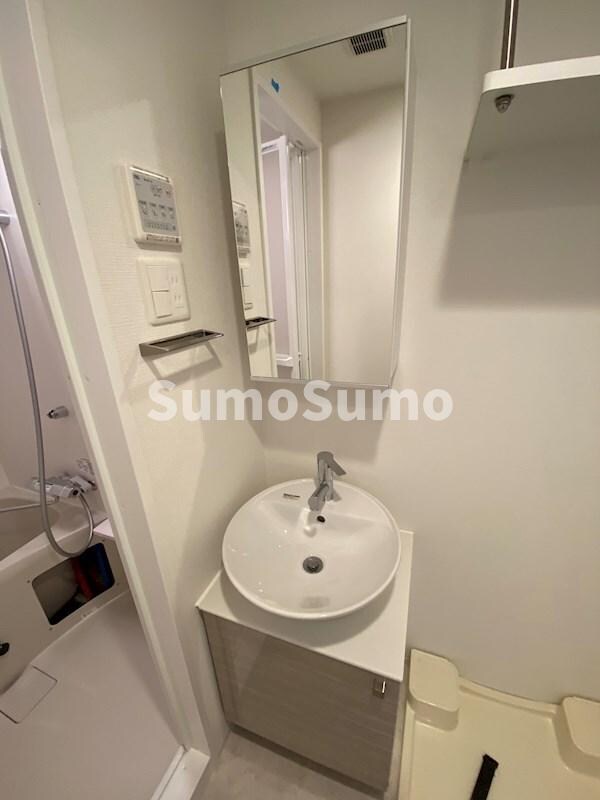 洗面・脱衣所(広い洗面スペース)