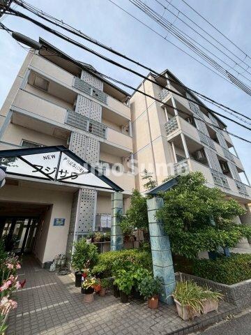 物件外観写真5　(落ち着いた雰囲気の外観です)