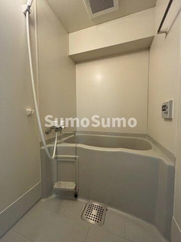 物件内観写真10　(きれいなお風呂です)