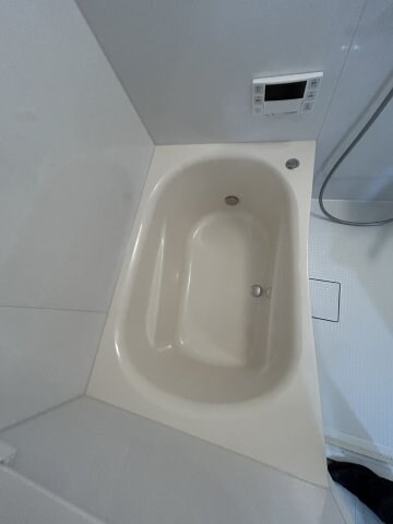 物件内観写真10　(日々の暮らしに欠かせないお風呂です)