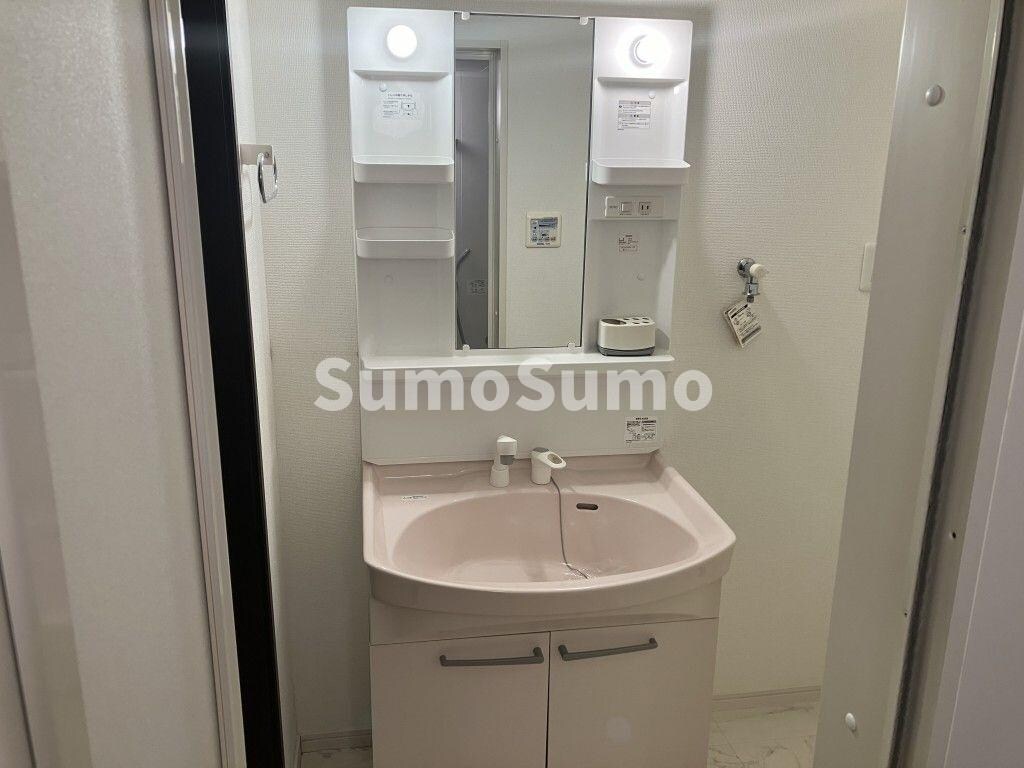 物件内観写真10　(使いやすい洗面所です)