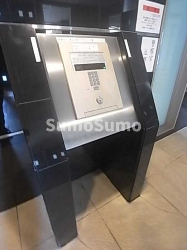 ロビー・ラウンジ(ゆとりのあるロビーです)