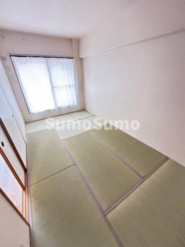 和室(和室があると落ち着いた雰囲気になりますね)