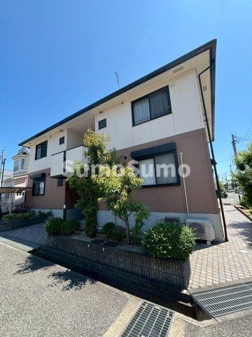 物件外観写真1　(建物外観を気になさる方へ、見た目の良い物件です)