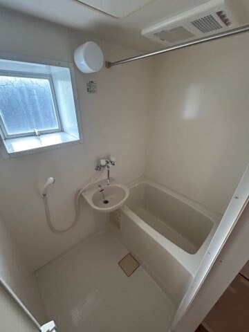 物件内観写真8　(お風呂です)