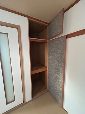 物件内観写真23　(大きなスペースがあり、収納には困りません)