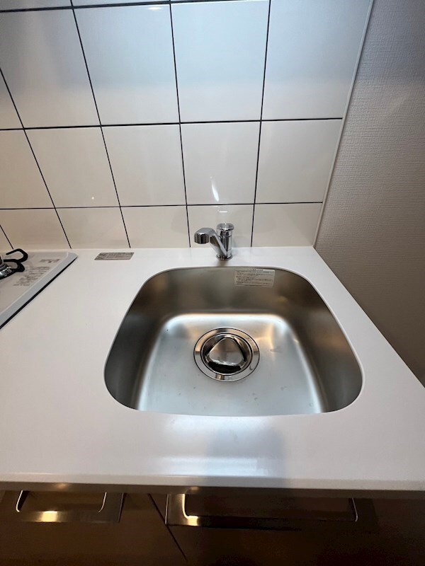 キッチン(コンパクトなキッチンで掃除もラクラク)