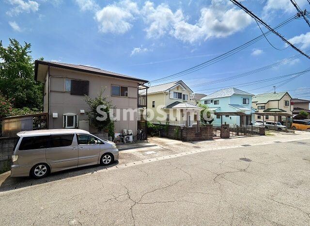 物件外観写真2　(駐車場があります)