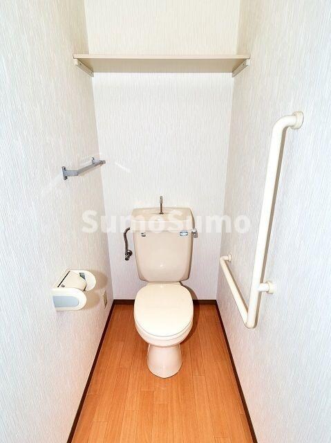 物件内観写真17　(コンパクトで使いやすいトイレです)