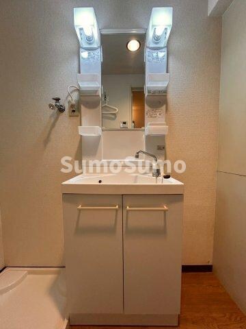 物件内観写真7　(使いやすい洗面所です)