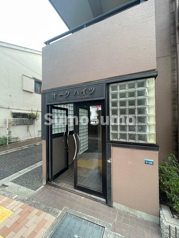 エントランス(ゆとりのあるエントランスです)