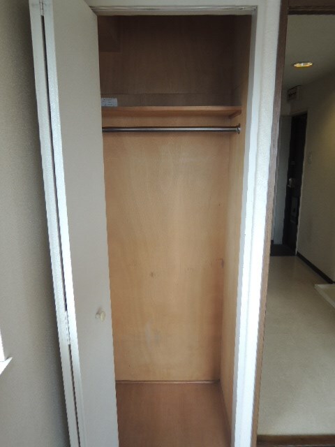 物件内観写真11　(収納)
