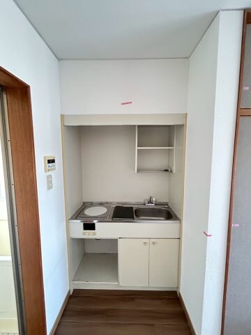 物件内観写真4　(使いやすいキッチンです)