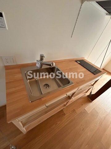 物件内観写真16　(コンパクトなキッチンで掃除もラクラク)