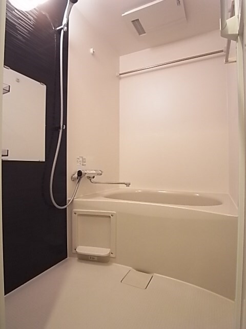 物件内観写真7　(ゆったり過ごせるお風呂です)