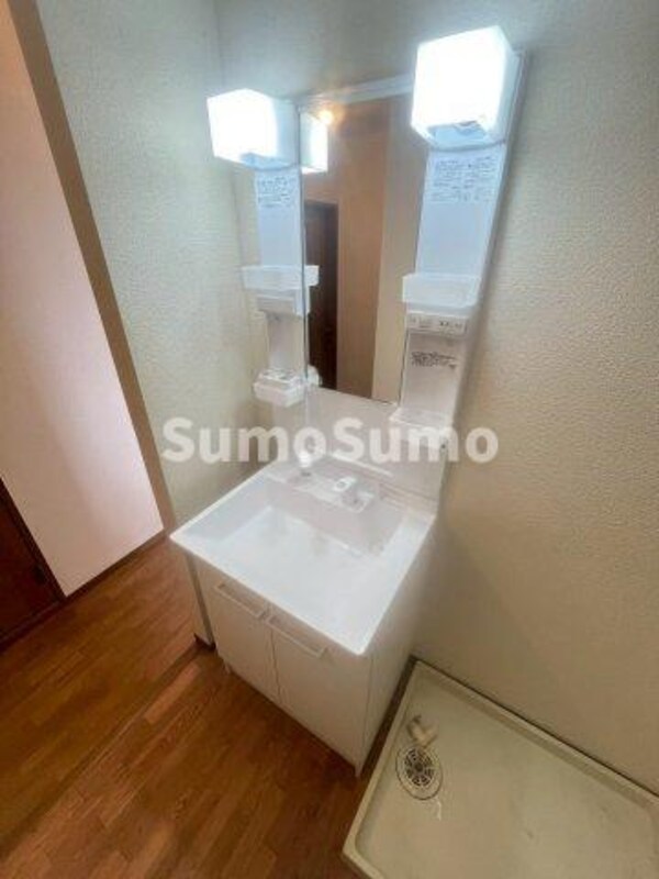 洗面・脱衣所(コンパクトで使いやすい洗面所)