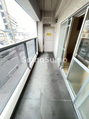 物件内観写真20　(外からの目が気にならないバルコニーで洗濯物が干せます)