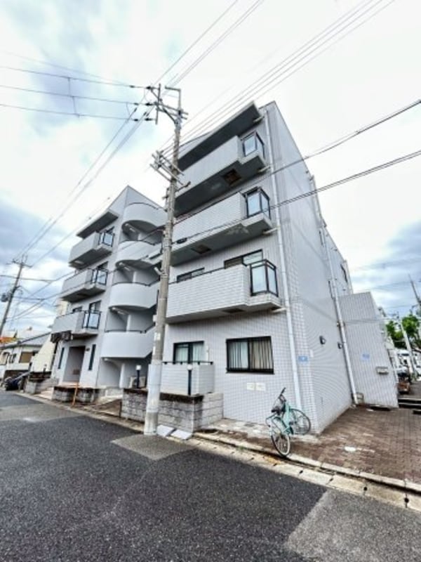 外観(落ち着いた雰囲気の外観です)