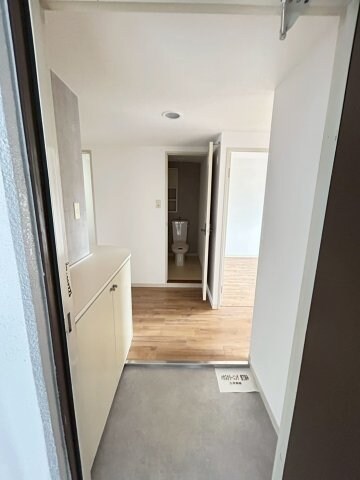 物件内観写真6　(きれいな玄関です)