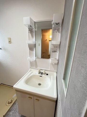 物件内観写真12　(洗面所です)