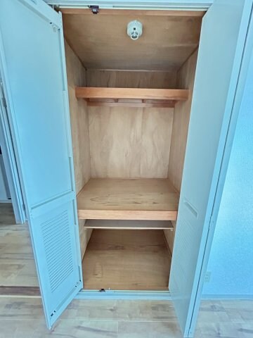 物件内観写真20　(専用の収納スペースです)