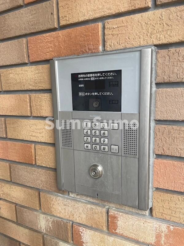 物件外観写真2　(外観もきれいです)