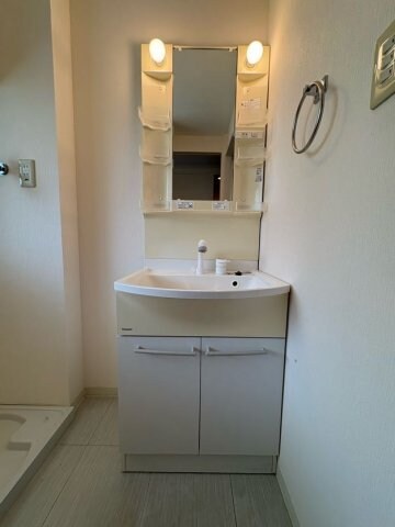 物件内観写真18　(洗面所です)