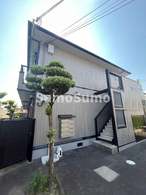 物件外観写真1　(おしゃれな外観です)