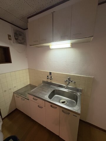 物件内観写真5　(お料理しやすいキッチンです)